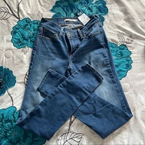 Levi’s jean size 25
